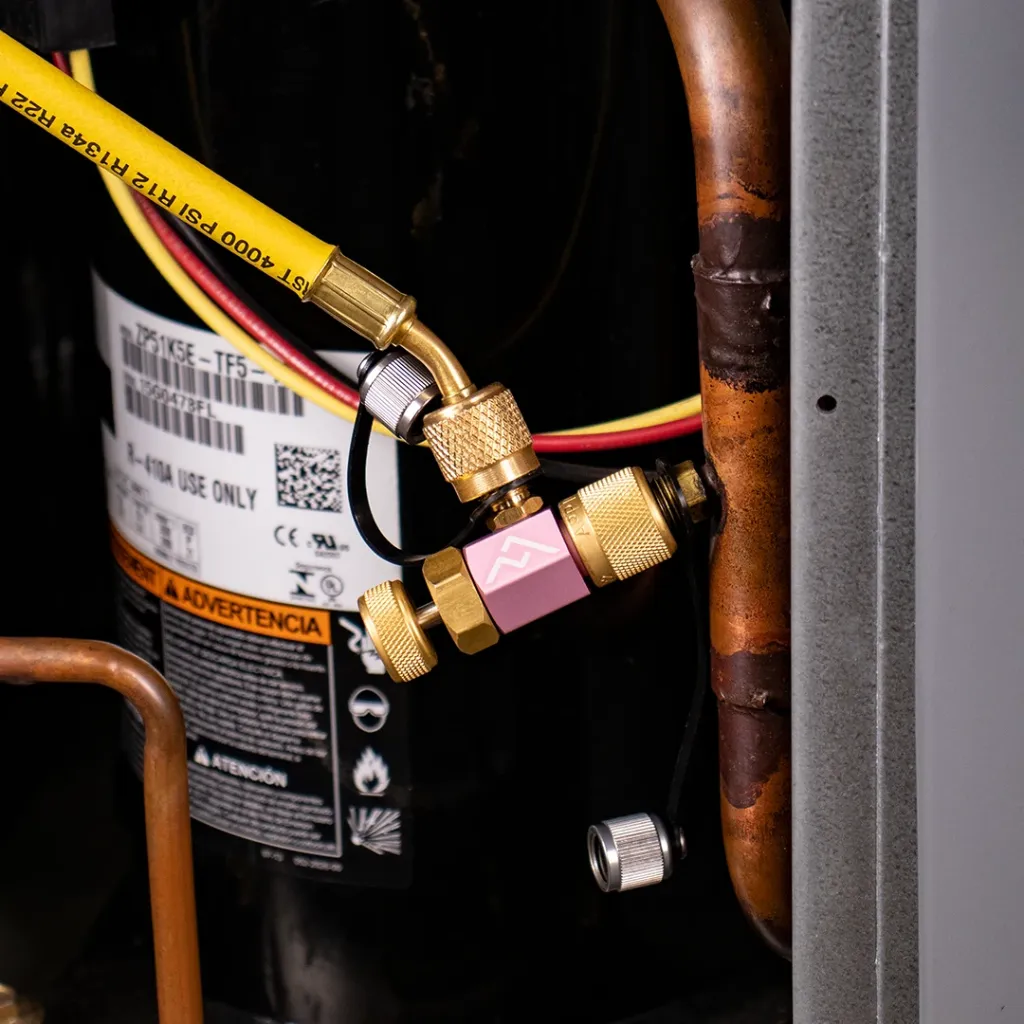 CCT516_In_Use__19966.webp