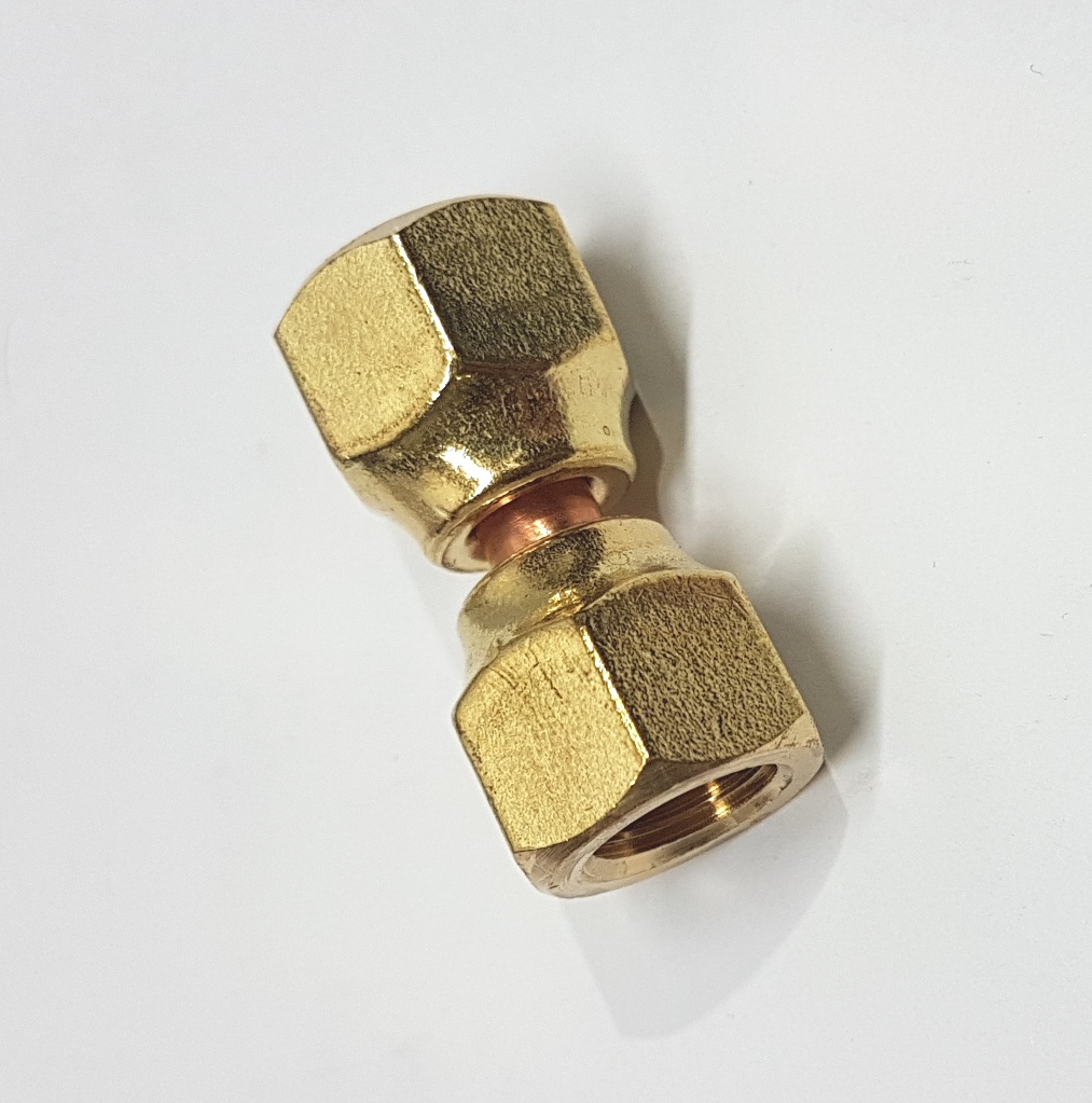 [295-04] Flare Swivel Connector 1/4 FSAE x 1/4 FSAE